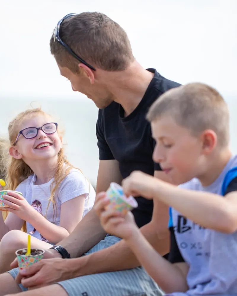 Payment for fostering - how much do foster parents get paid UK